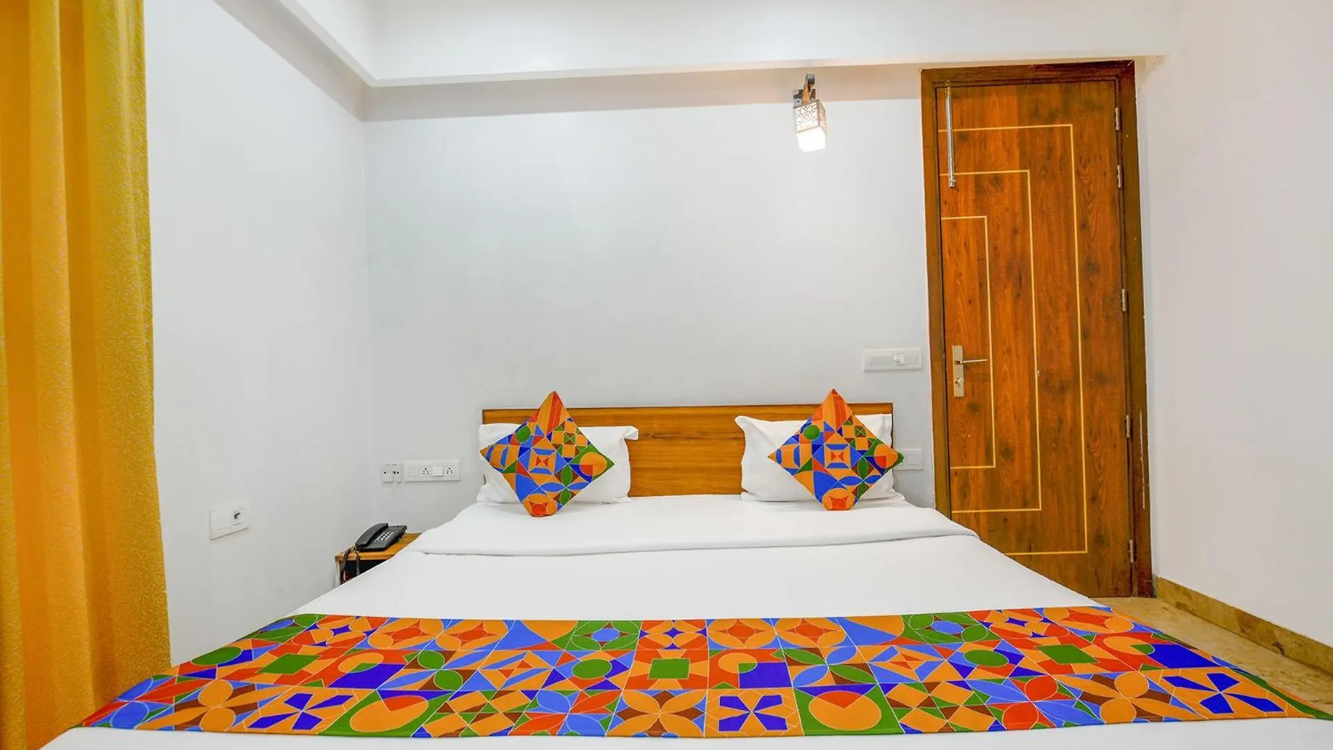 Fabhotel Nyra Residency Gurgaon 3*,