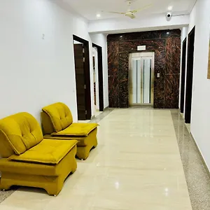 **** Hotel Zen - Golf Course Road India